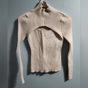 Long sleeve cut-out stretchy top NWOT